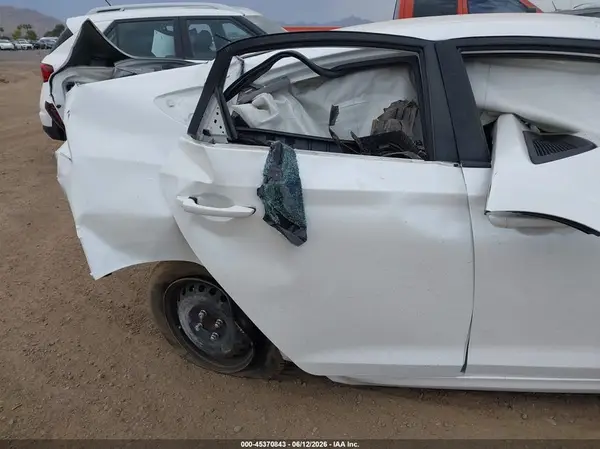 3KPC24A35KE045002 2019 HYUNDAI ACCENT - Image 8