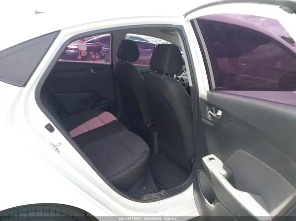 3KPC24A35KE047803 2019 HYUNDAI ACCENT - Image 8