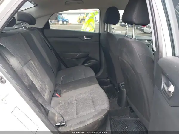3KPC24A35KE052161 2019 HYUNDAI ACCENT - Image 8