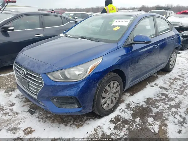 3KPC24A35KE054072 2019 HYUNDAI ACCENT - Image 2