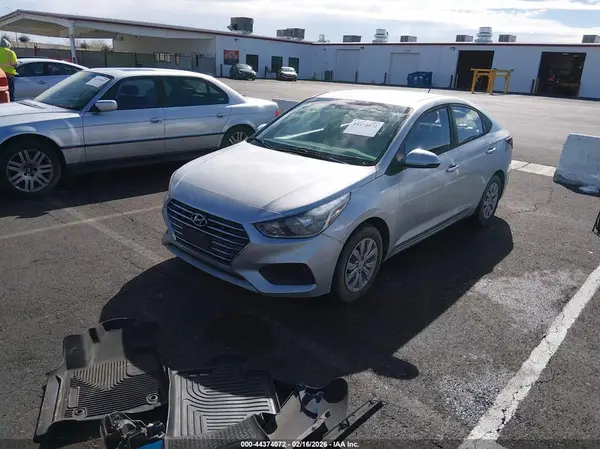 3KPC24A35KE055514 2019 HYUNDAI ACCENT - Image 2