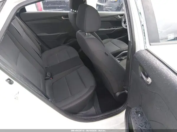 3KPC24A35KE056985 2019 HYUNDAI ACCENT - Image 8
