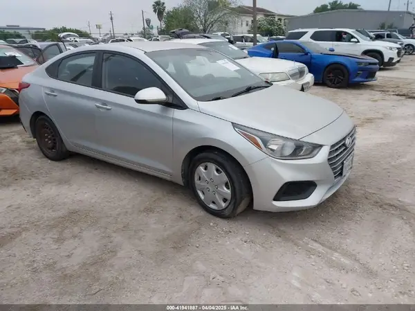 3KPC24A35KE058204 2019 HYUNDAI ACCENT - Image 1