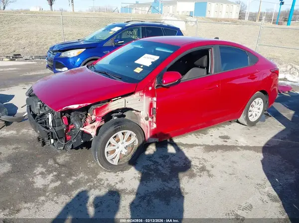 3KPC24A35KE061572 2019 HYUNDAI ACCENT - Image 2