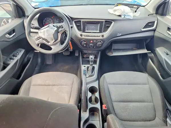 3KPC24A35KE061796 2019 HYUNDAI ACCENT - Image 8