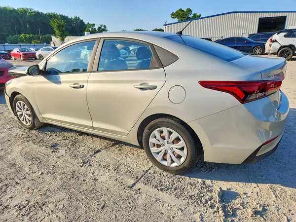 3KPC24A35KE061975 2019 HYUNDAI ACCENT - Image 2