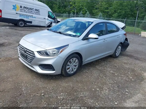 3KPC24A35KE064875 2019 HYUNDAI ACCENT - Image 2