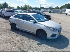3KPC24A35KE064939 2019 HYUNDAI ACCENT