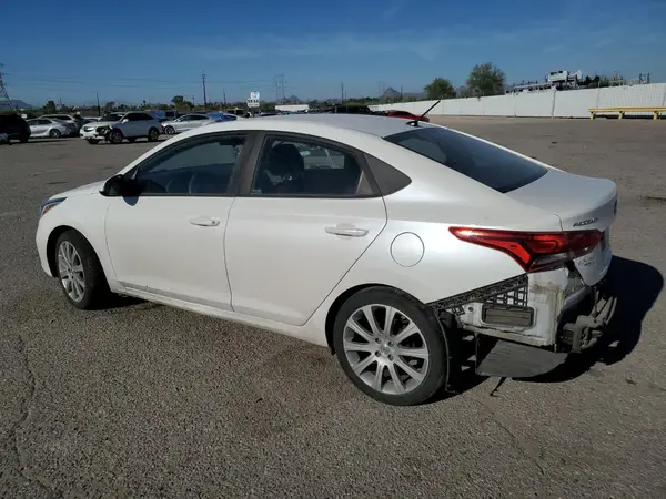3KPC24A35KE067775 2019 HYUNDAI ACCENT - Image 2