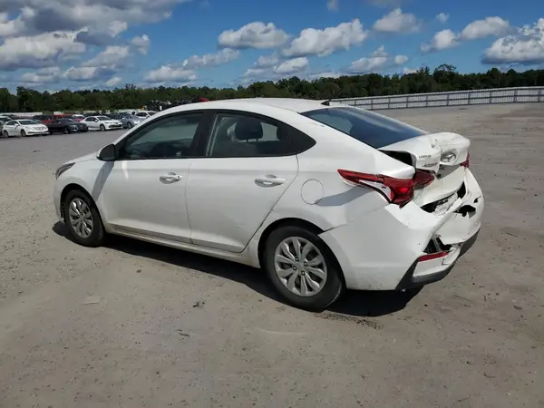 3KPC24A35KE068070 2019 HYUNDAI ACCENT - Image 2