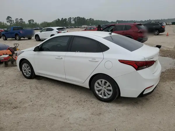 3KPC24A35KE069817 2019 HYUNDAI ACCENT - Image 2