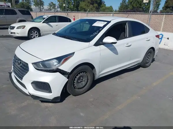3KPC24A35KE072295 2019 HYUNDAI ACCENT - Image 2