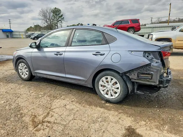 3KPC24A35KE083717 2019 HYUNDAI ACCENT - Image 2