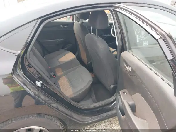 3KPC24A35KE085287 2019 HYUNDAI ACCENT - Image 8