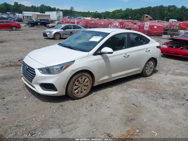 3KPC24A35KE086326 2019 HYUNDAI ACCENT - Image 2