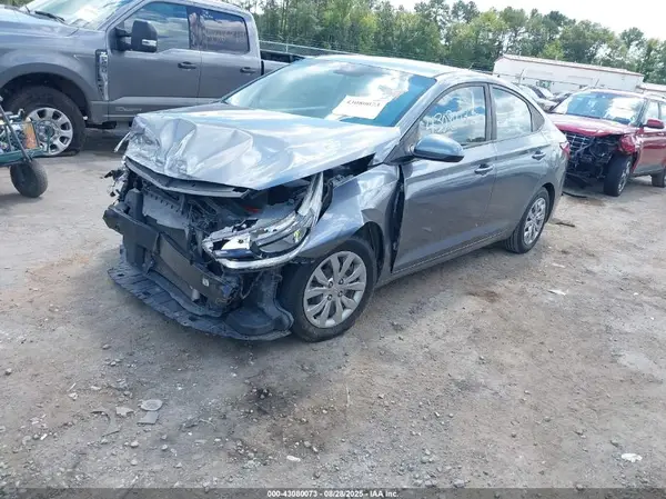 3KPC24A36JE007115 2018 HYUNDAI ACCENT - Image 2
