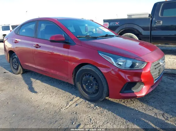 3KPC24A36JE007499 2018 HYUNDAI ACCENT - Image 1