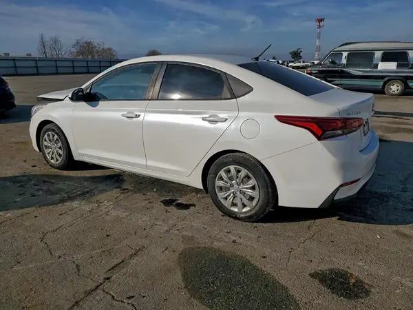 3KPC24A36JE011360 2018 HYUNDAI ACCENT - Image 2