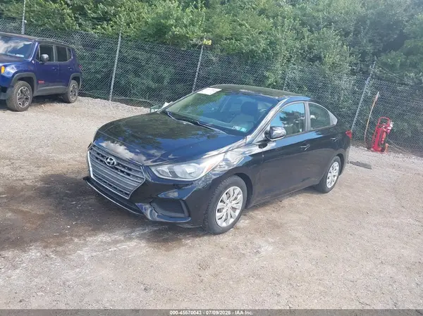3KPC24A36JE013058 2018 HYUNDAI ACCENT - Image 2