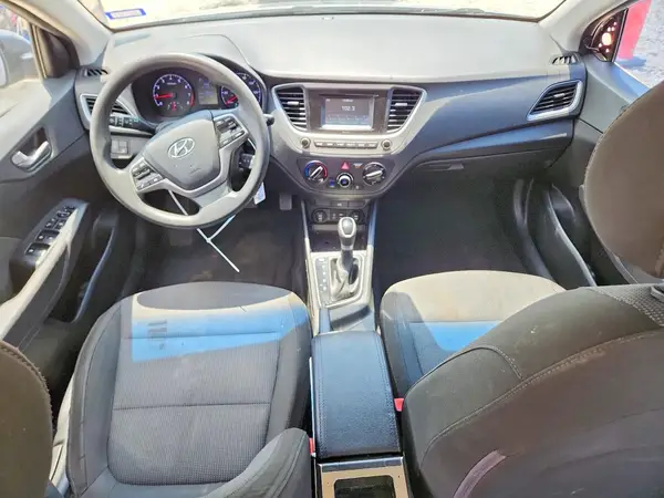3KPC24A36JE014811 2018 HYUNDAI ACCENT - Image 8