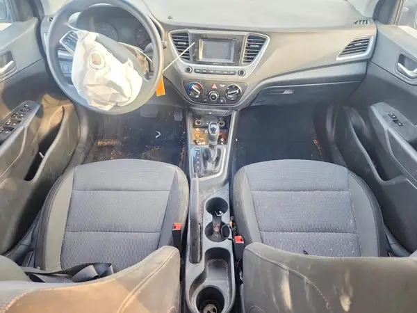 3KPC24A36JE015053 2018 HYUNDAI ACCENT - Image 8