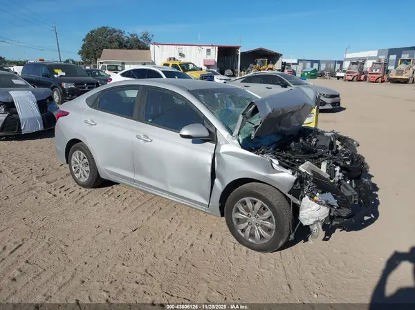 3KPC24A36JE017370 2018 HYUNDAI ACCENT - Image 1