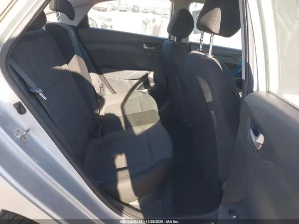 3KPC24A36JE017370 2018 HYUNDAI ACCENT - Image 8