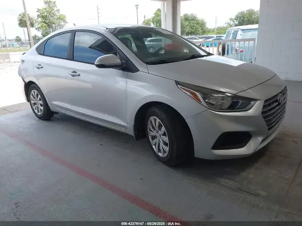 3KPC24A36JE020771 2018 HYUNDAI ACCENT - Image 1