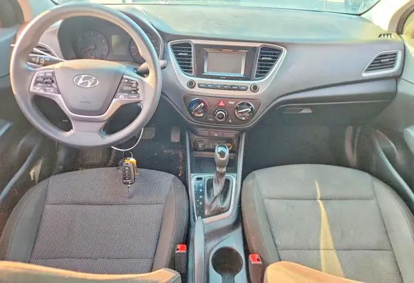 3KPC24A36JE021306 2018 HYUNDAI ACCENT - Image 8