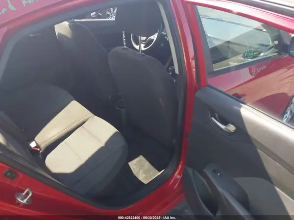 3KPC24A36JE021659 2018 HYUNDAI ACCENT - Image 8