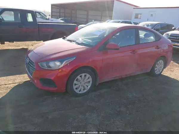 3KPC24A36JE025257 2018 HYUNDAI ACCENT - Image 2