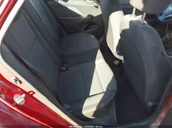3KPC24A36JE025257 2018 HYUNDAI ACCENT - Image 8