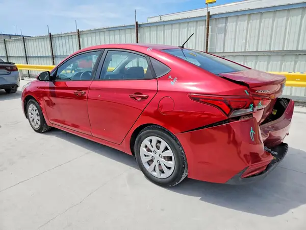 3KPC24A36JE025730 2018 HYUNDAI ACCENT - Image 2