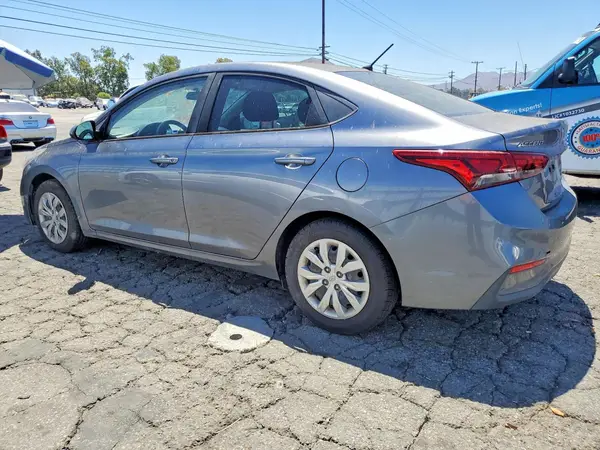 3KPC24A36JE026439 2018 HYUNDAI ACCENT - Image 2