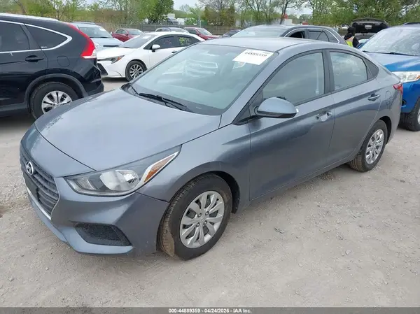 3KPC24A36JE026490 2018 HYUNDAI ACCENT - Image 2