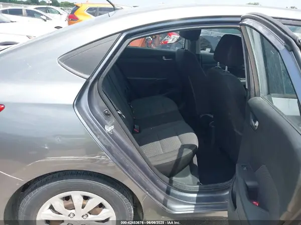 3KPC24A36JE026523 2018 HYUNDAI ACCENT - Image 8