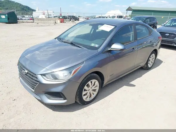 3KPC24A36JE032595 2018 HYUNDAI ACCENT - Image 2