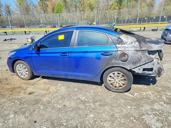 3KPC24A36JE032757 2018 HYUNDAI ACCENT - Image 2