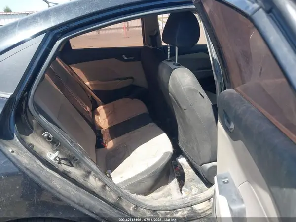 3KPC24A36JE033195 2018 HYUNDAI ACCENT - Image 8