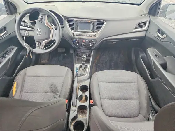 3KPC24A36JE033343 2018 HYUNDAI ACCENT - Image 8