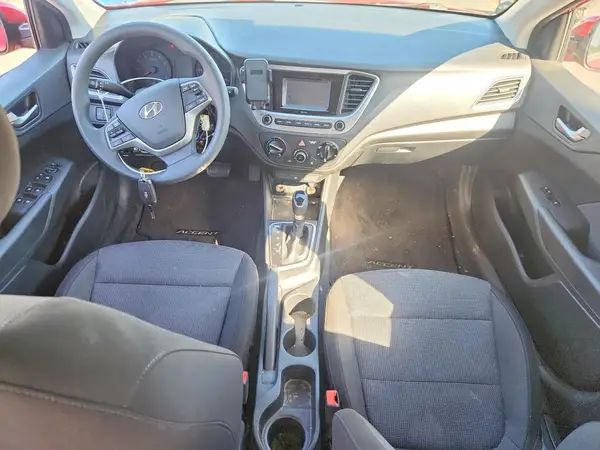 3KPC24A36JE035481 2018 HYUNDAI ACCENT - Image 8