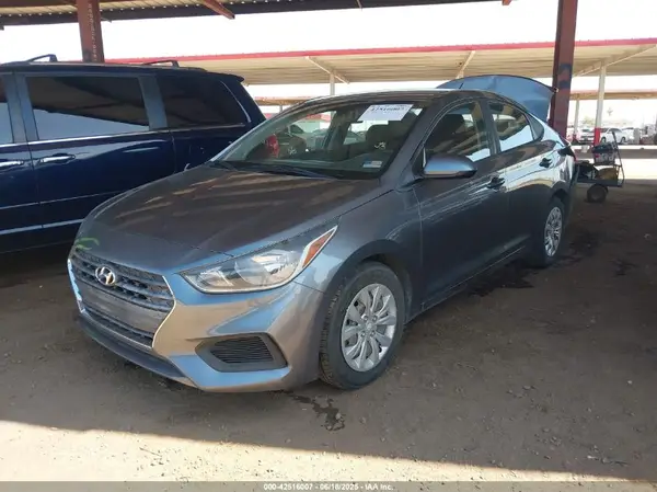 3KPC24A36JEO18194 2018 HYUNDAI ACCENT - Image 2