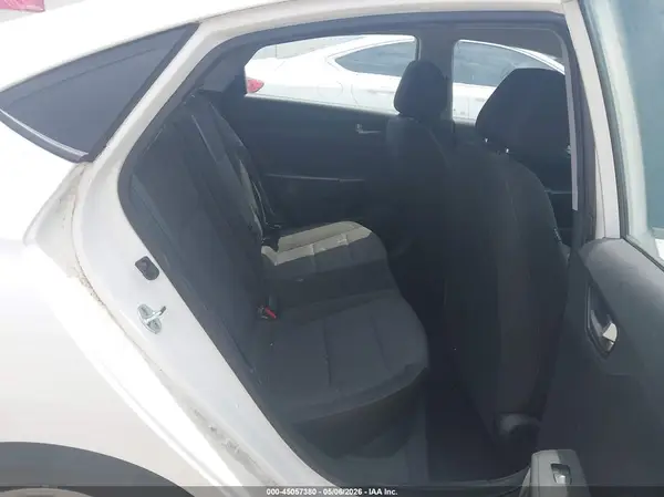3KPC24A36KE038799 2019 HYUNDAI ACCENT - Image 8