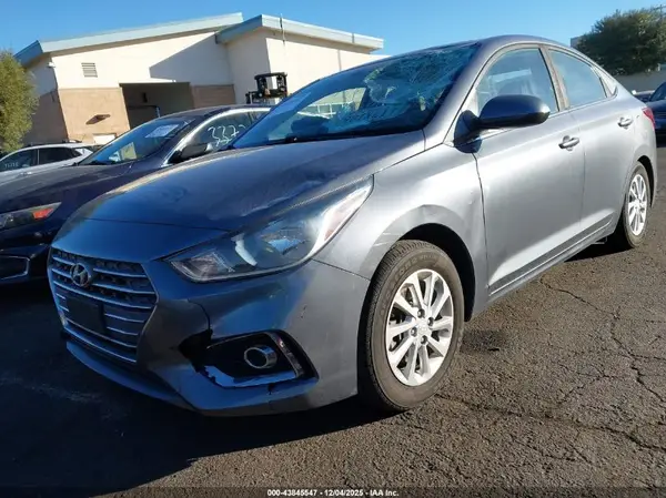3KPC24A36KE046109 2019 HYUNDAI ACCENT - Image 2