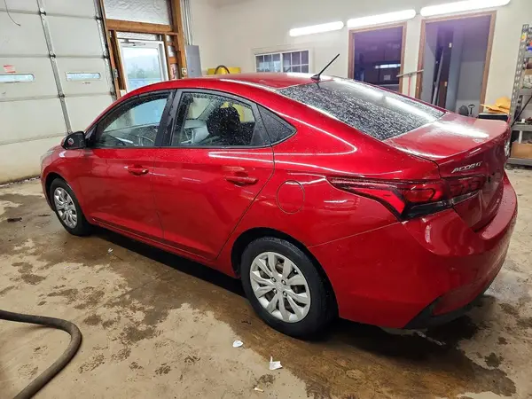 3KPC24A36KE047633 2019 HYUNDAI ACCENT - Image 2
