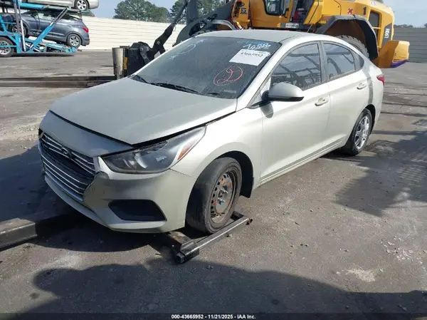 3KPC24A36KE047888 2019 HYUNDAI ACCENT - Image 2