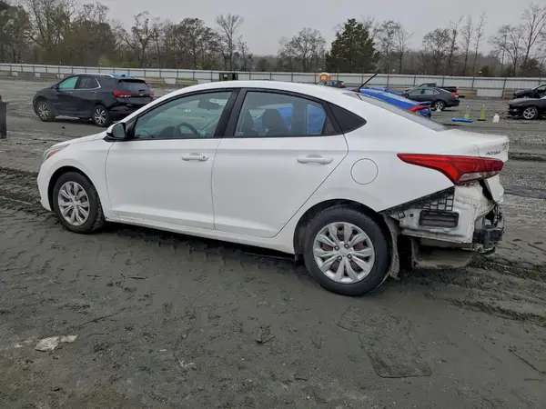 3KPC24A36KE058485 2019 HYUNDAI ACCENT - Image 2