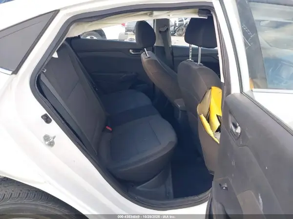 3KPC24A36KE061547 2019 HYUNDAI ACCENT - Image 8
