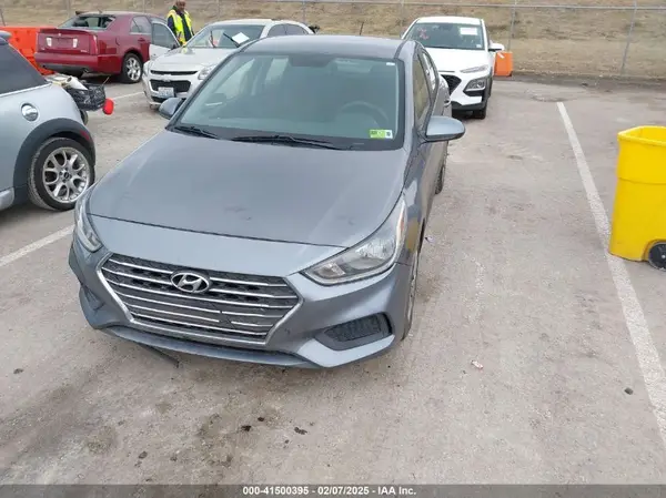3KPC24A36KE064478 2019 HYUNDAI ACCENT - Image 2