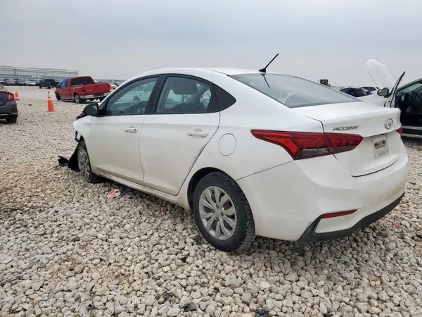 3KPC24A36KE066666 2019 HYUNDAI ACCENT - Image 2